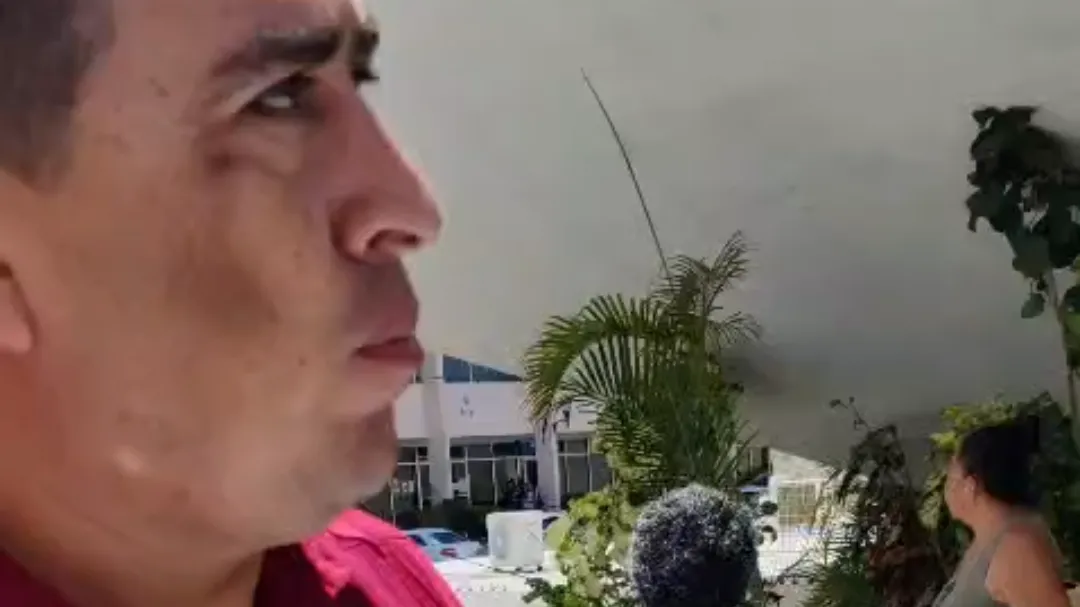 Diputado de Champotón huye de preguntas sobre derrame en el Golfo