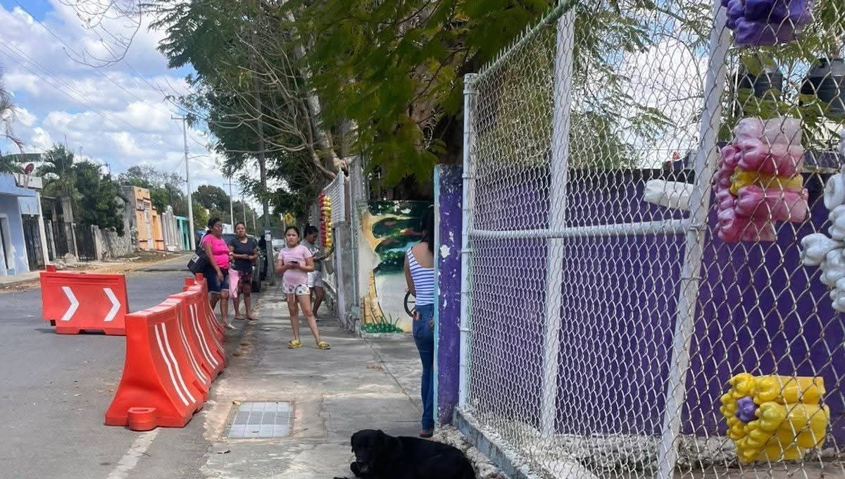 Más de 500 mil pesos sin reflejo en aulas: padres exigen cuentas en Tixpéhual