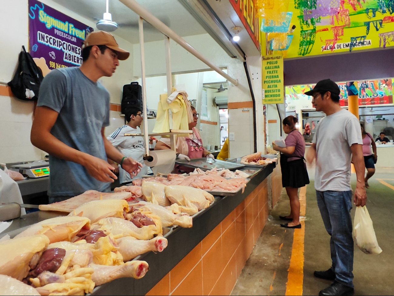 Comerciantes mantienen precios pese a alzas de proveedores