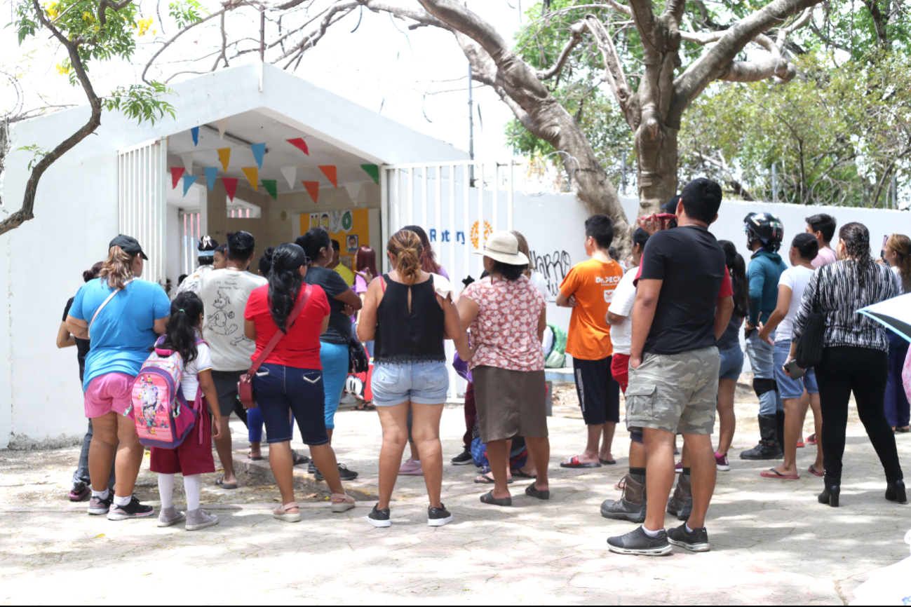 Se registran vandalismo, agresiones y señalamientos contra personal educativo.