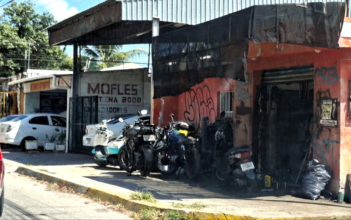 Acusaron la falta de supervisiones para obligar a despejar las aceras y áreas comunes