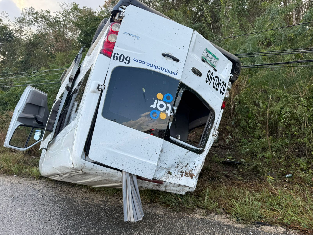 Pese a lo aparatoso del percance, las autoridades confirmaron que no se registraron víctimas mortales