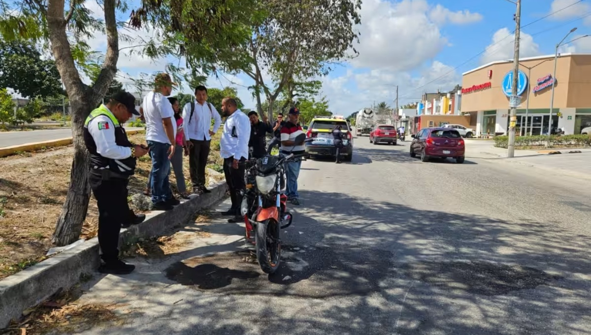 Autoridades de Cancún aclaran los hechos relacionados con la patrulla y la motocicleta.