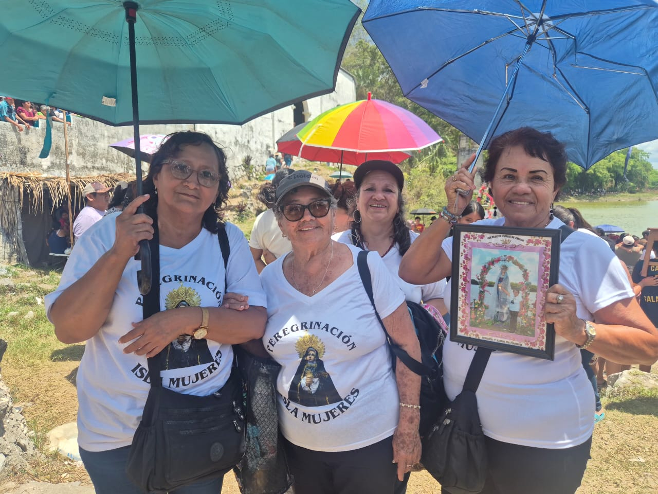 Desde Isla Mujeres llegaron a participar en la veneración