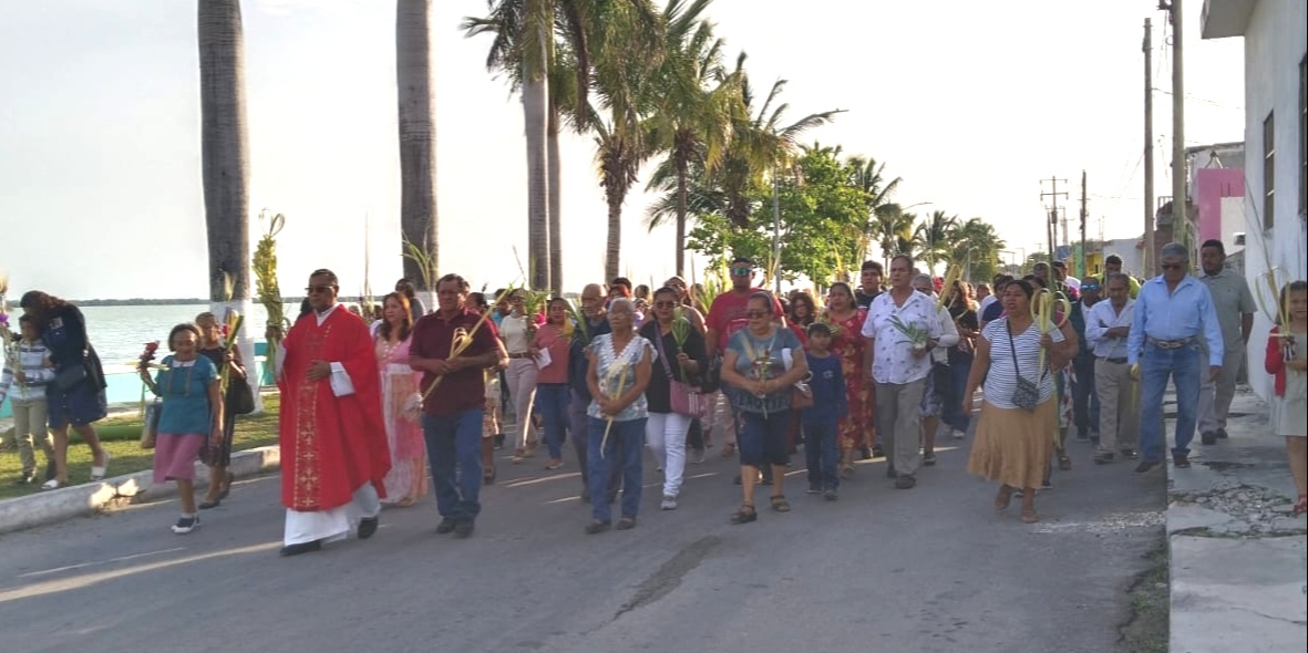 La celebración marcó el inicio de la Semana Santa con alta participación comunitaria.
