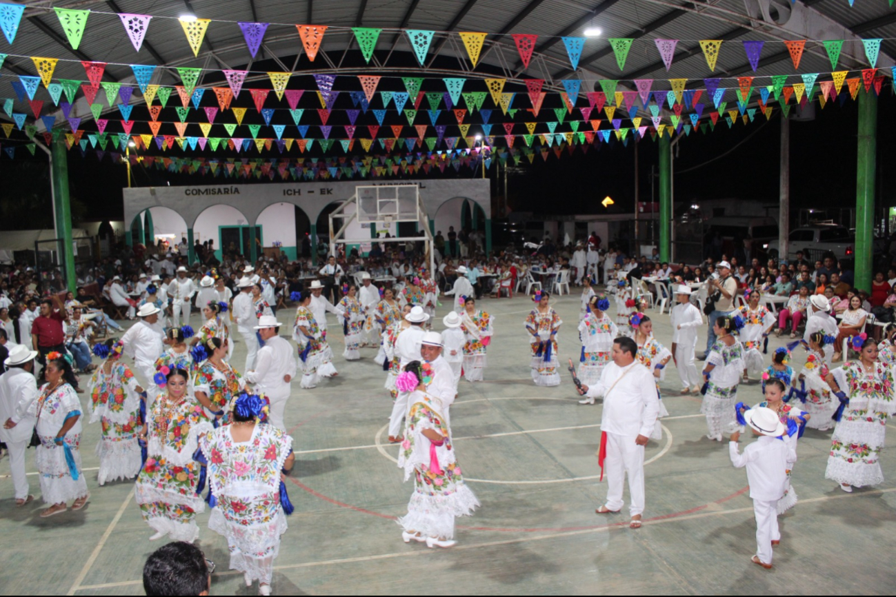 Participan agrupaciones de varias comunidades de Campeche y el Camino Real.