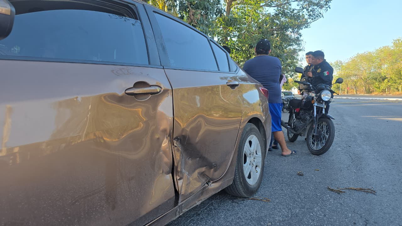 El vehículo se integró abruptamente a la vía, limitando la reacción del conductor.