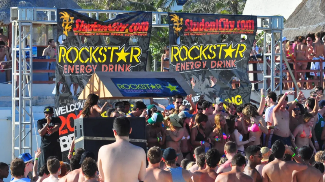 Spring Break en Cancún se desploma de 520 mil turistas a solo 27 mil en 2026