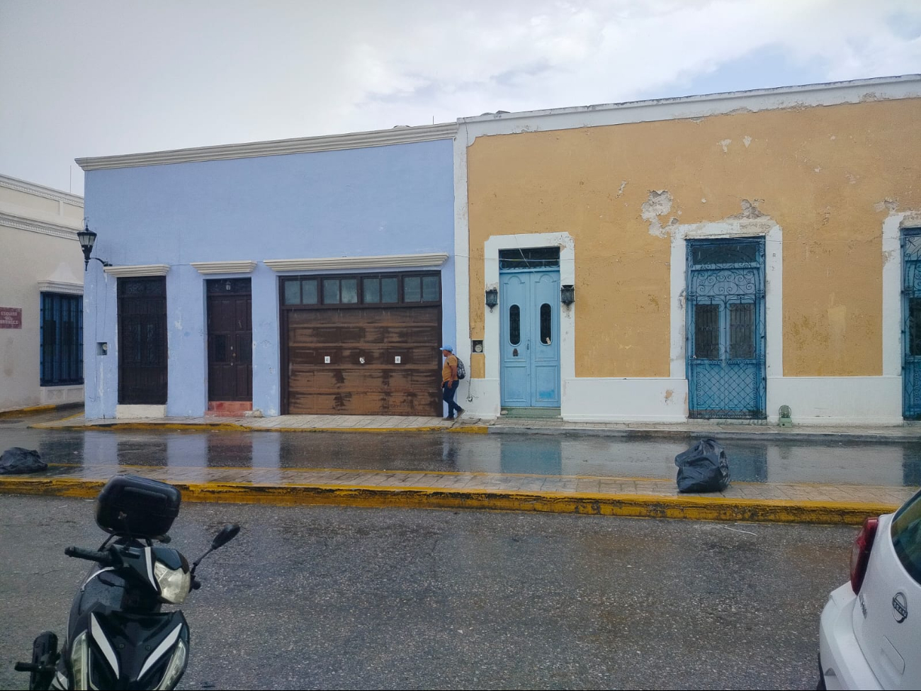 Aguacero refresca la tarde campechana