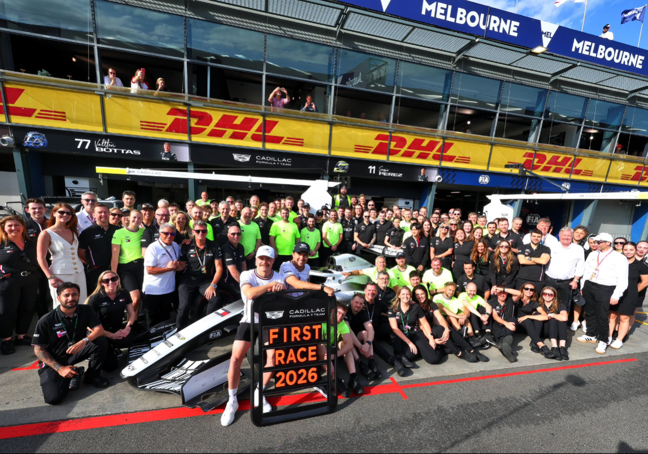 Checo y todo el equipo de Cadillac