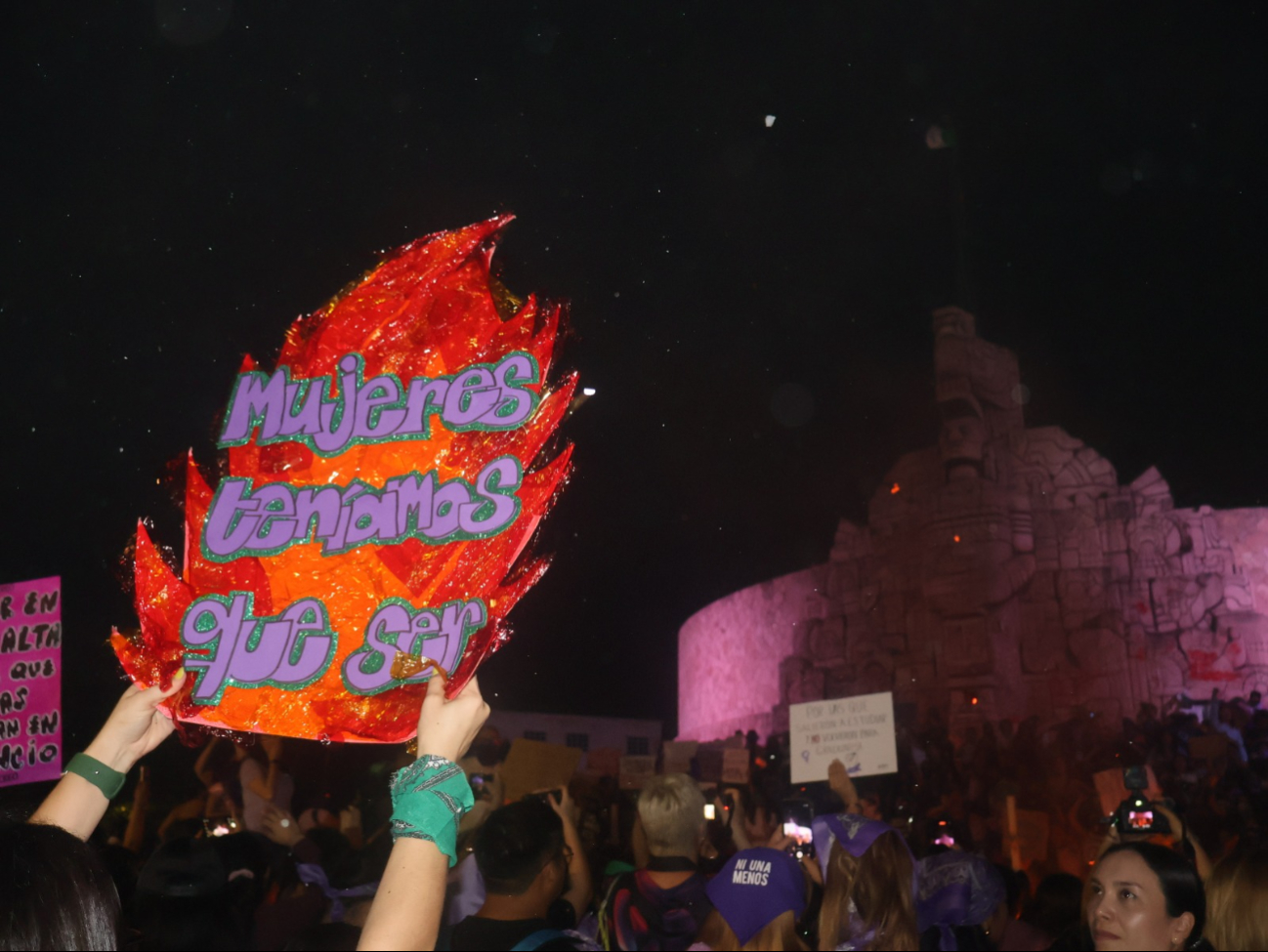 El Monumento a la Patria fue escenario final de la marcha