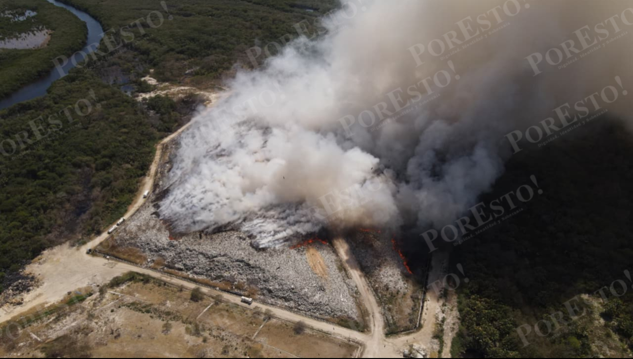 El fuego inició desde el viernes y sigue activo.