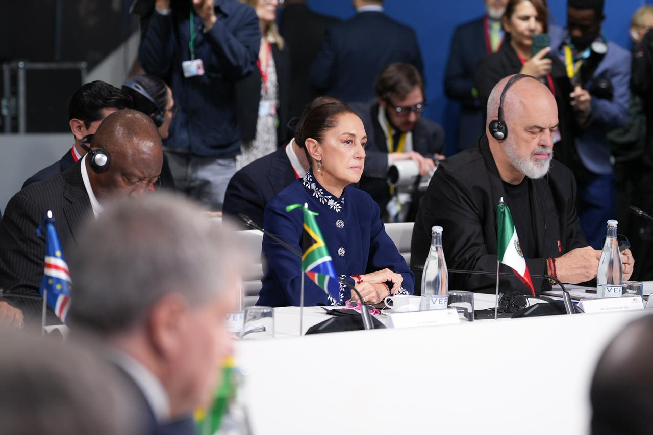 Claudia Sheinbaum Pardo presentó una visión de democracia centrada en el pueblo, la justicia social y la soberanía.