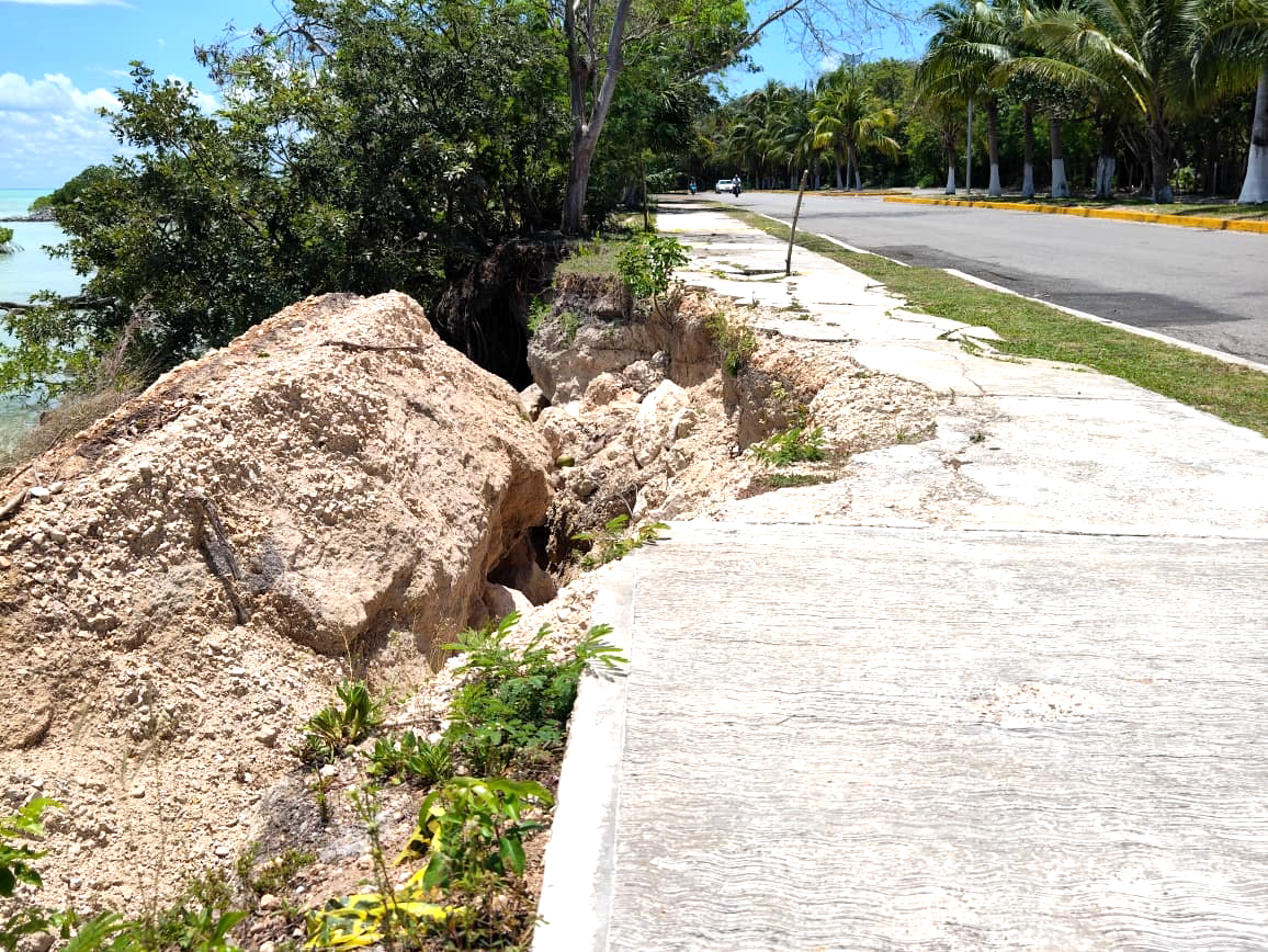 El tramo afectado contrasta con la imagen moderna de hace dos décadas.