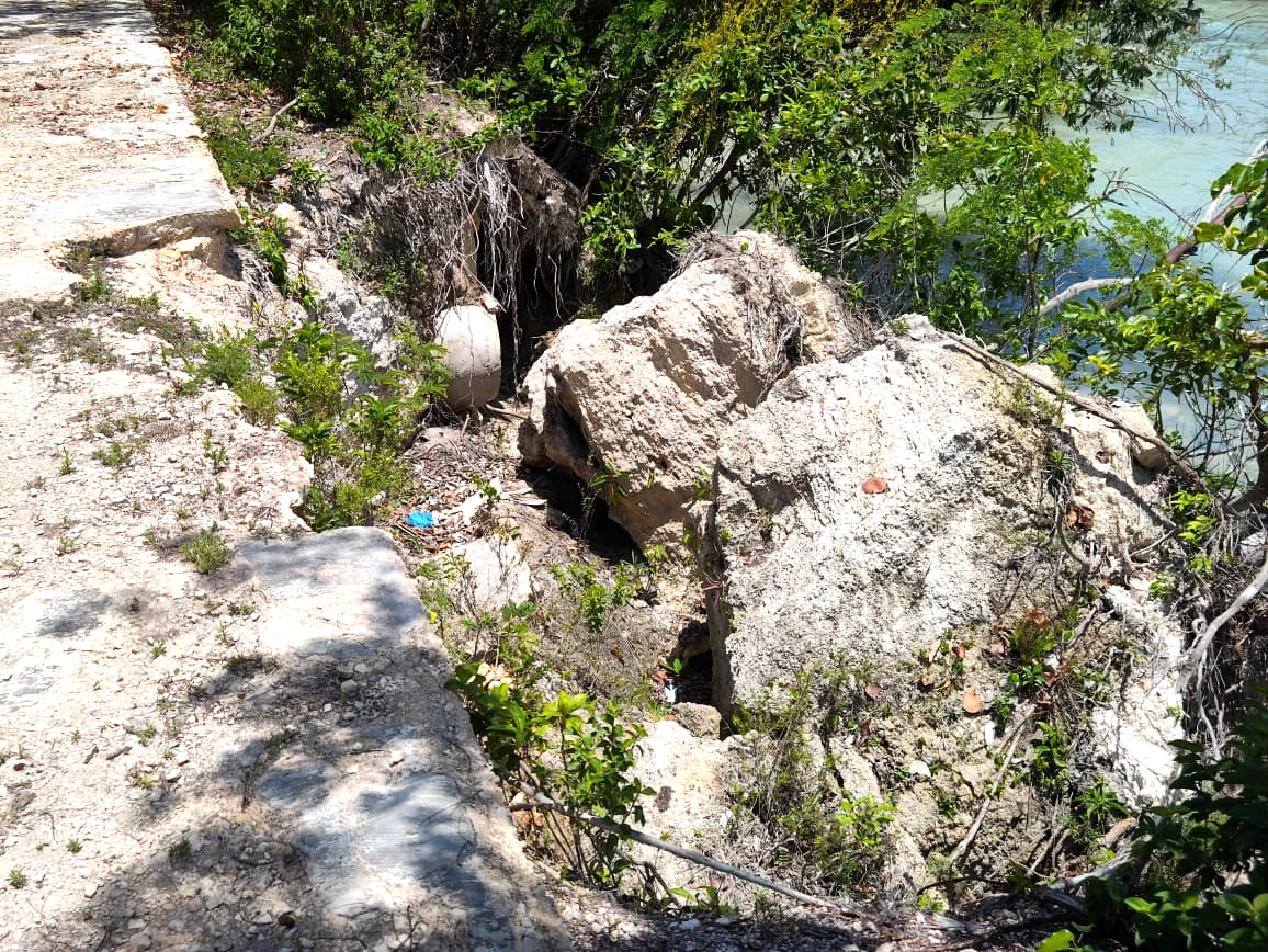 Se han detectado al menos tres puntos críticos con daños severos.