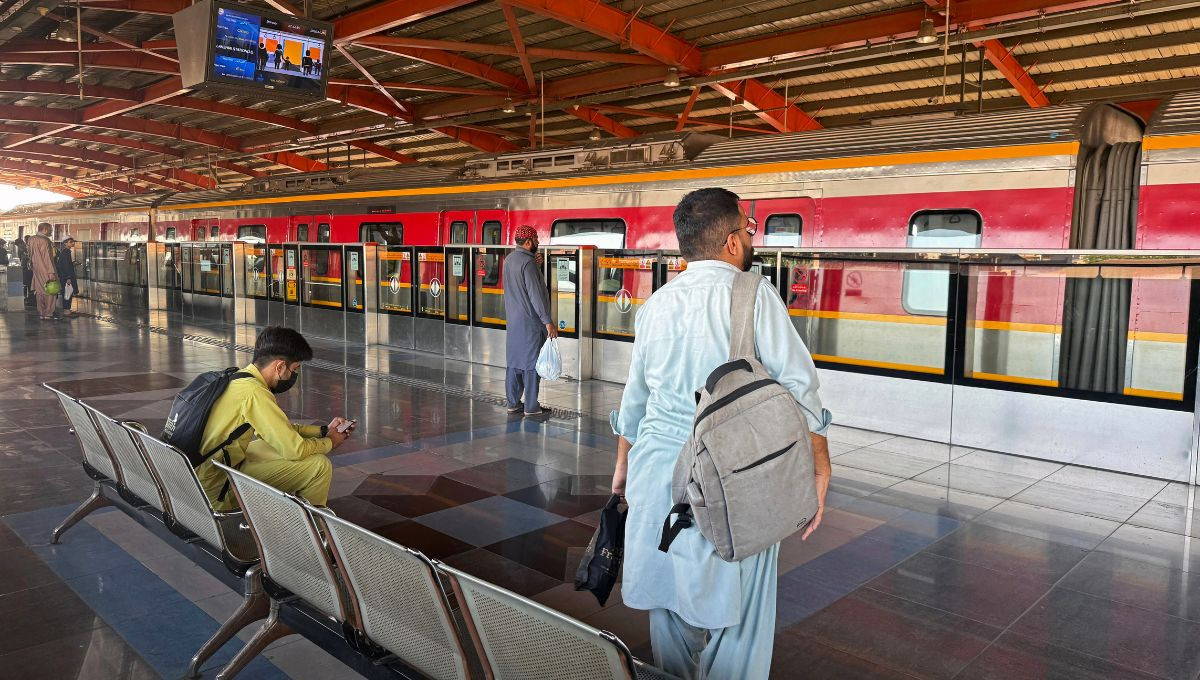 Más allá del frente militar, la crisis ha dejado una fuerte huella en la economía iraní