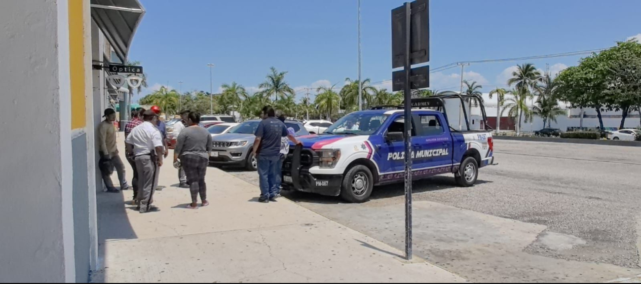 Una menor fue localizada vendiendo dulces con visibles golpes.