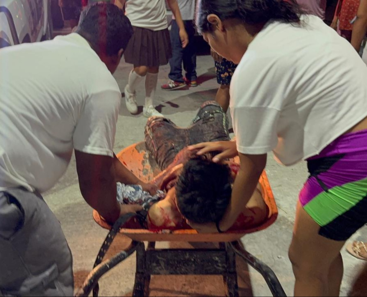 Sujetos armados arribaron al lugar y abrieron fuego contra tres masculinos.