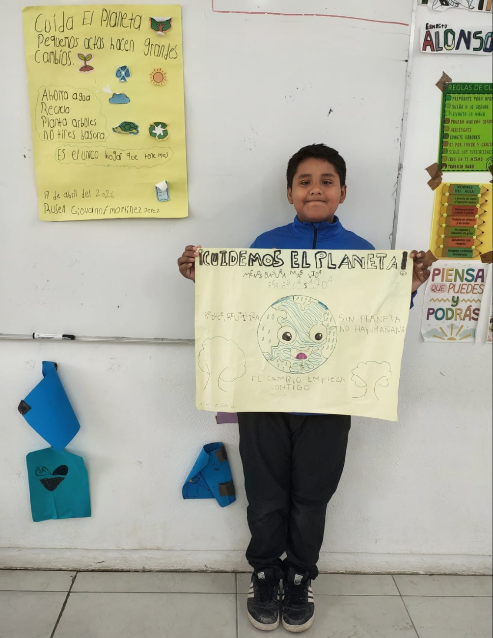 Docentes reconocen el potencial del adolescente, quien desea ser orador