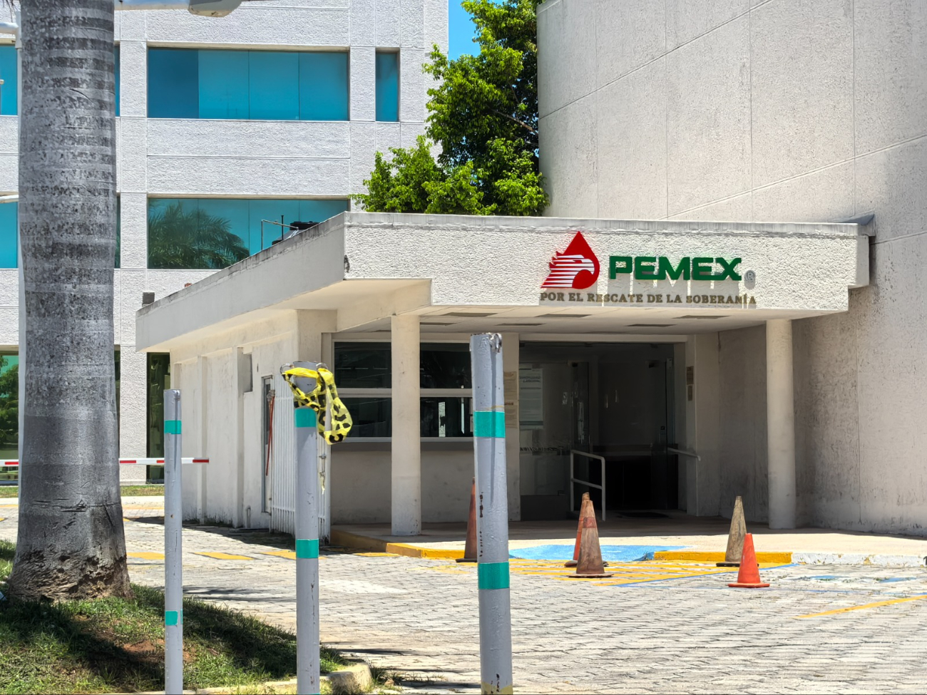 Extrabajadores de PEMEX siguen exigiendo liquidaciones justas.