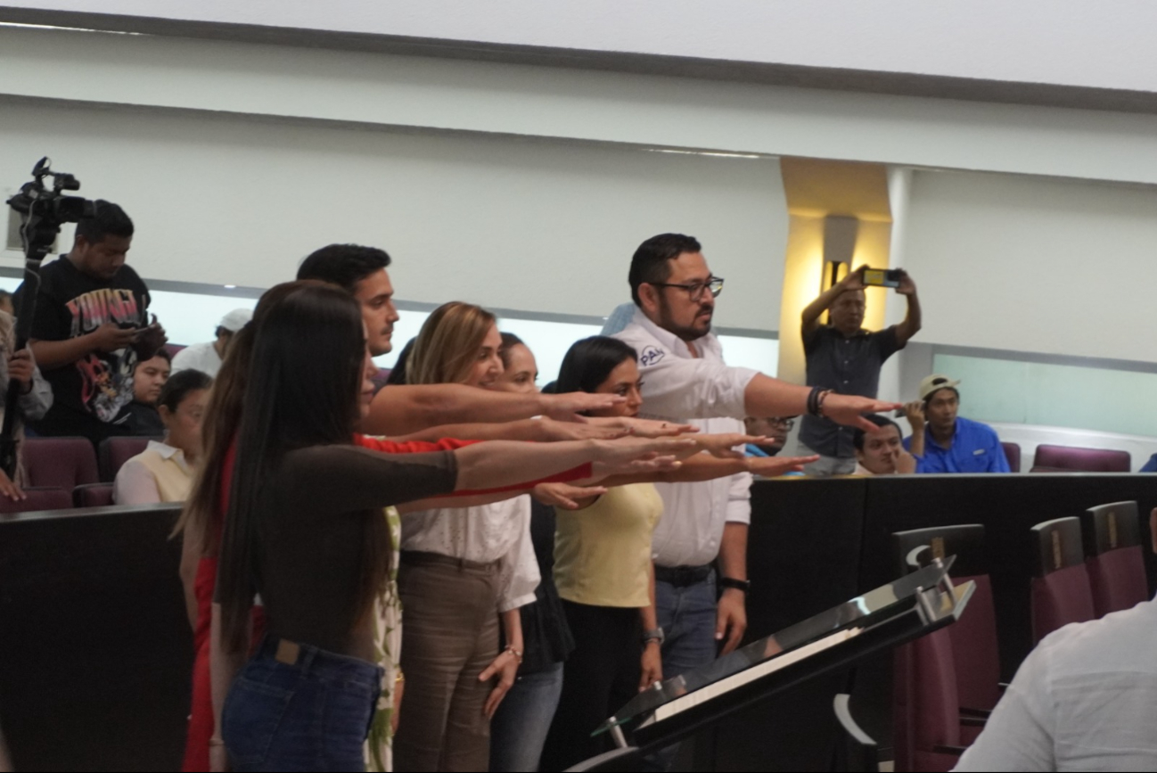 La nueva Mesa Directiva dirigirá el próximo periodo legislativo.