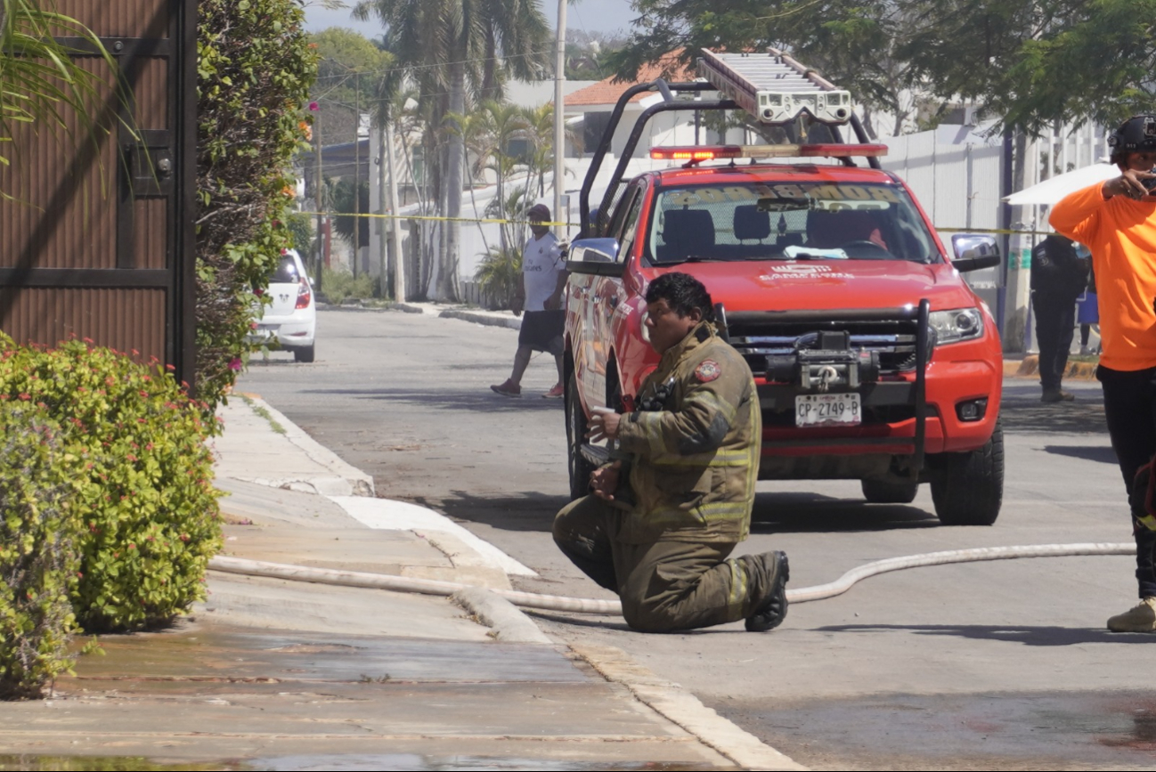 Fuego en calle Granadillo genera alarma entre vecinos