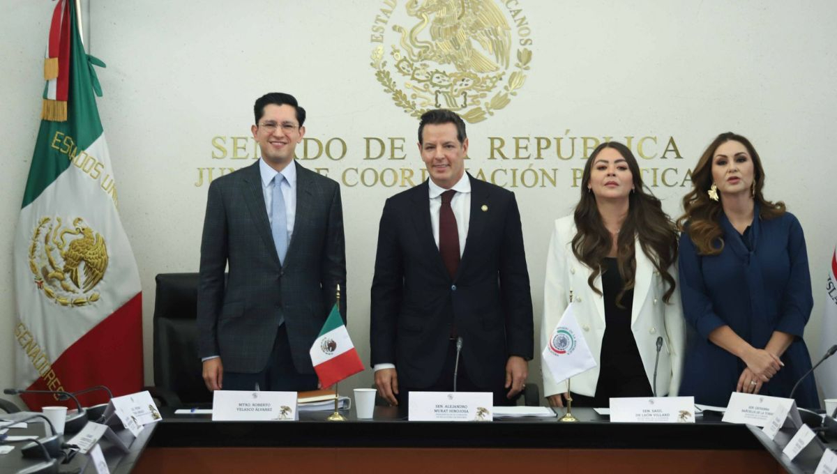 Desde la tribuna, Roberto Velasco agradeció la confianza de la presidenta Claudia Sheinbaum y reconoció la labor de su antecesor