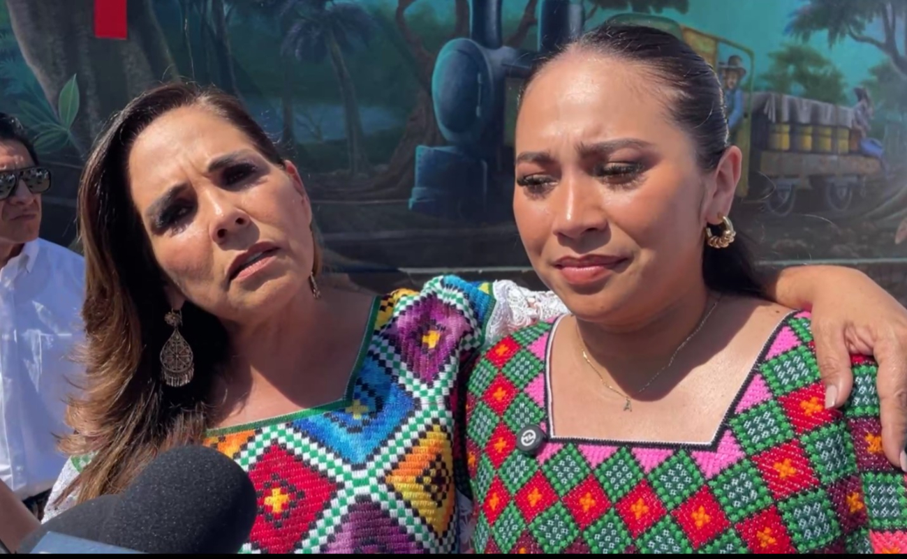 Maricarmen Hernández, alcaldesa de Felipe Carrillo Puerto, también dio su firma en un documento, sin razón legal, para validar que Simón Caamal y Gabino Cruz son el Gran Consejo Maya. A ella, la dupla del GCM le obsequió, siendo candidata, un nombramiento de la etnia. En la foto con Mara Lezama