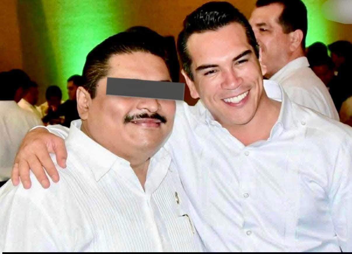También fueron procesados dos ex funcionarios universitarios.