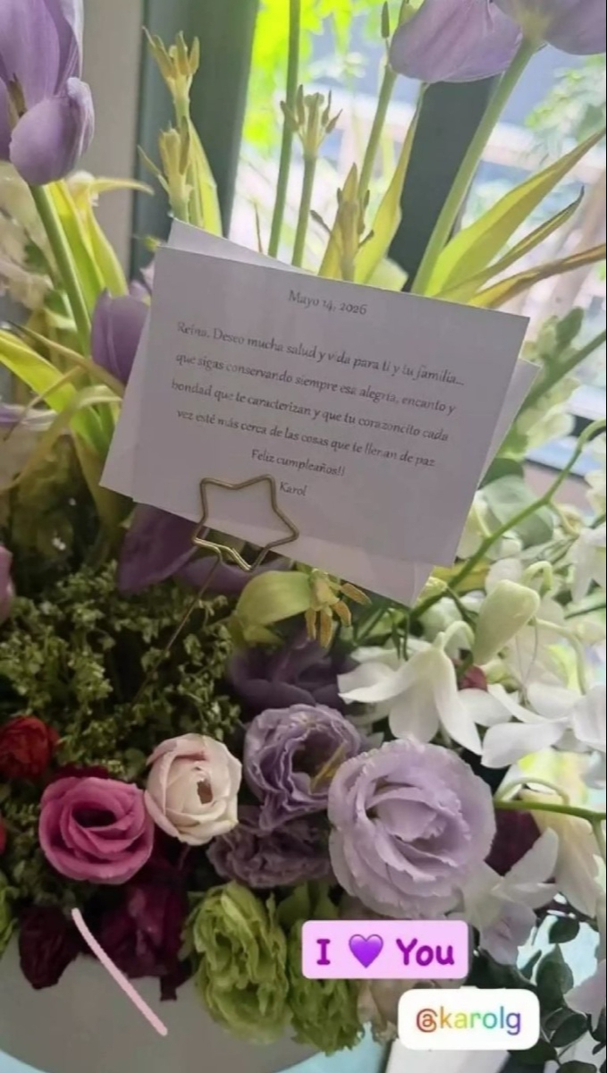 Anahí muestra en redes el regalo de Karol G por su cumpleaños.