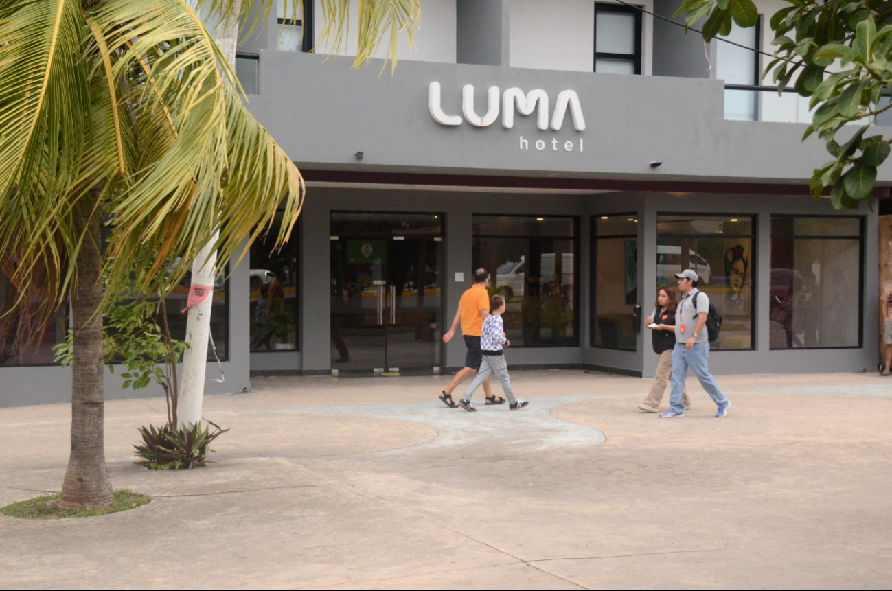 Durante este mes, el consumo en los restaurantes ubicados en la zona urbana se redujo al 60 por ciento