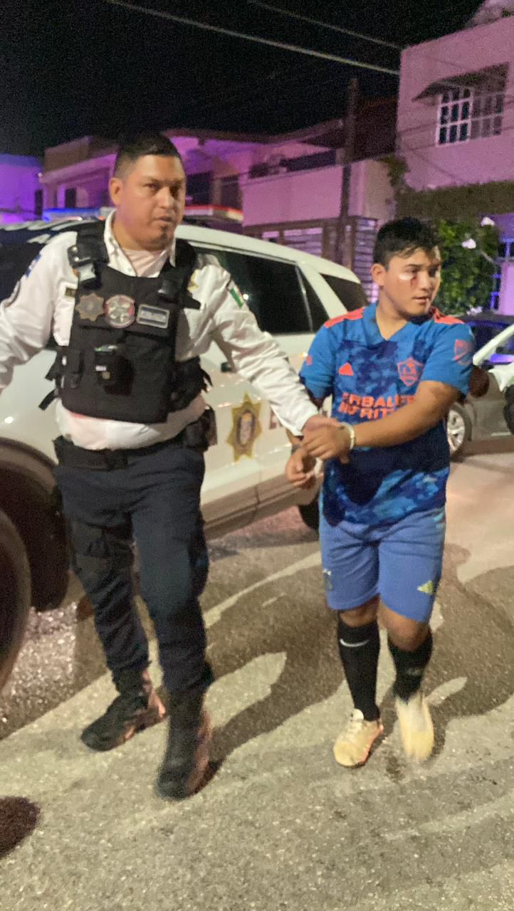 Policía interviene en violento enfrentamiento en torneo de futbol