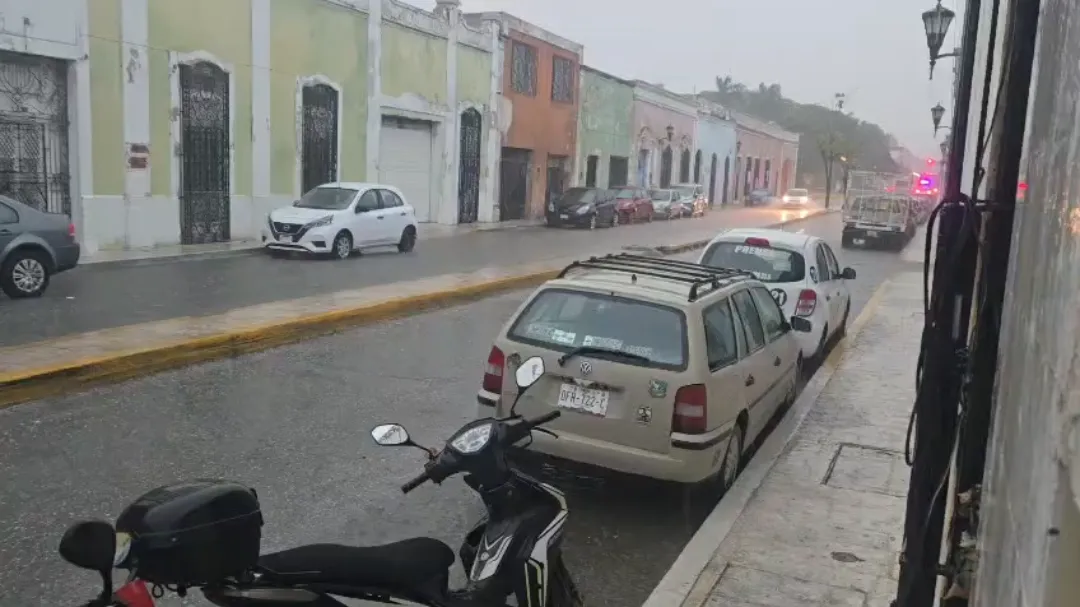 Fuertes lluvias se registran en Campeche; autoridades mantienen vigilancia por tormentas