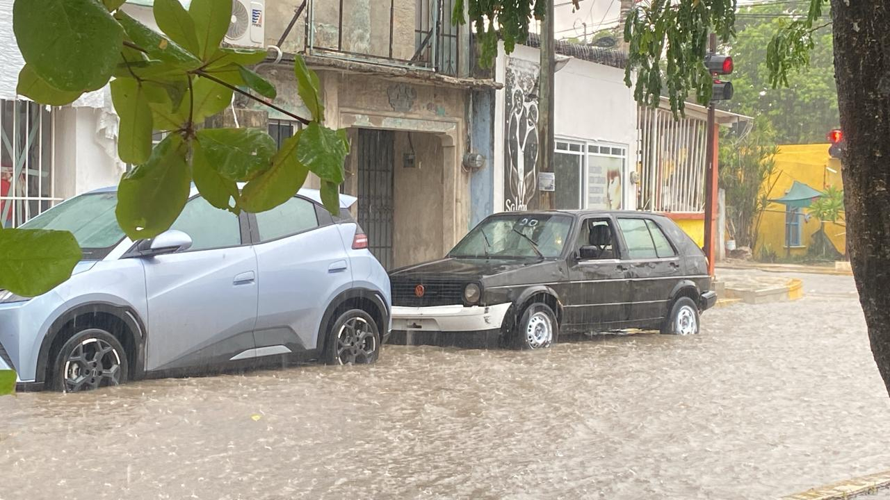 Autoridades pidieron extremar precauciones ante acumulación de agua.