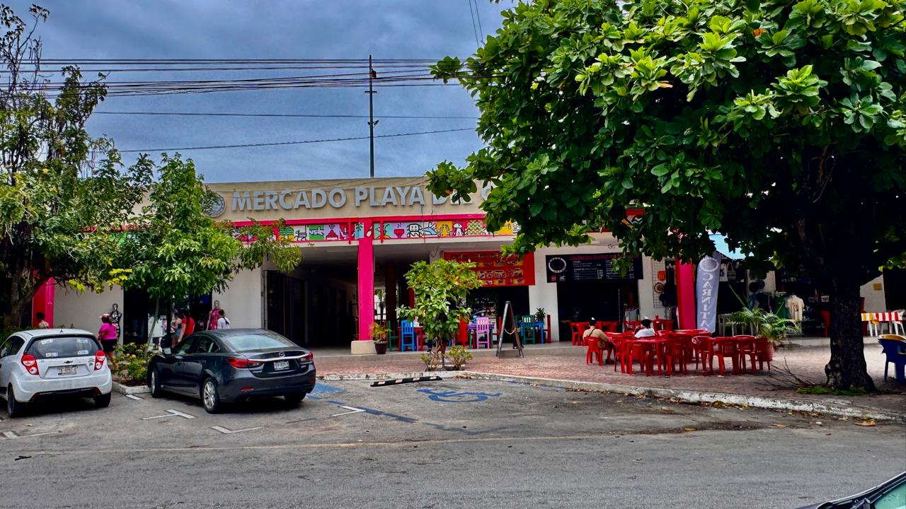 Comerciantes afirman que la falta de turismo ha impactado directamente en la actividad económica del mercado