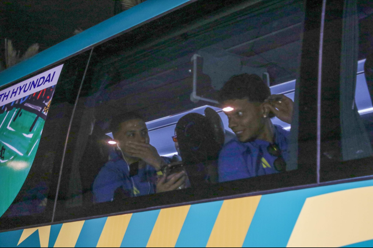 Colombia es recibido por su afición