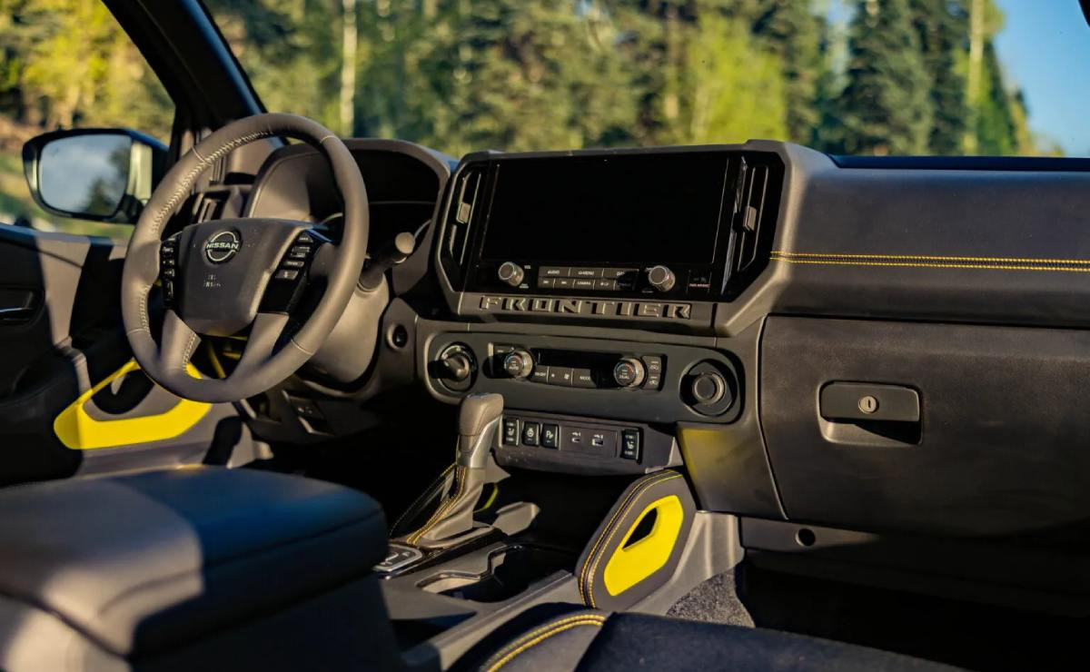 A su interior