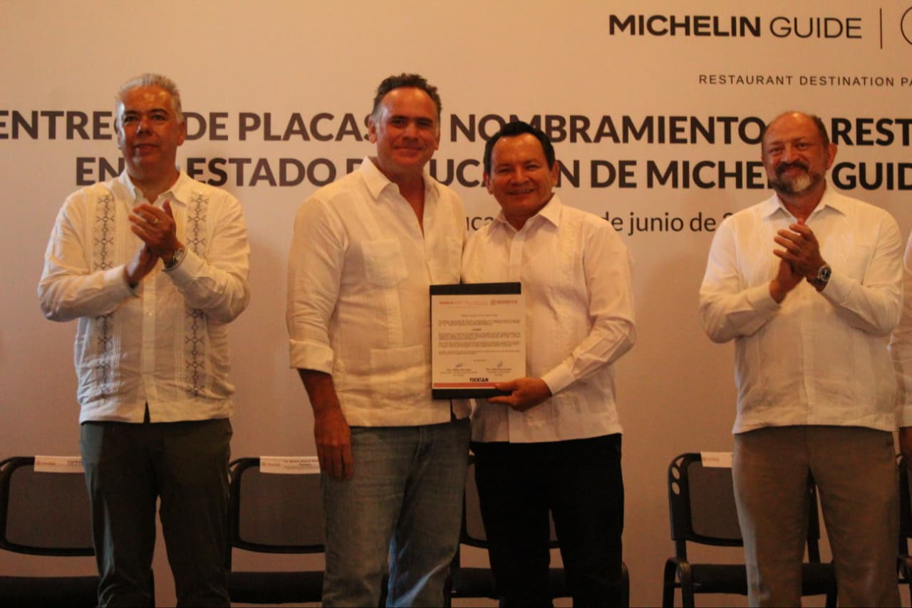 Roberto Solís destaca que el éxito de Yucatán en la Guía Michelin es resultado del trabajo en equipo.
