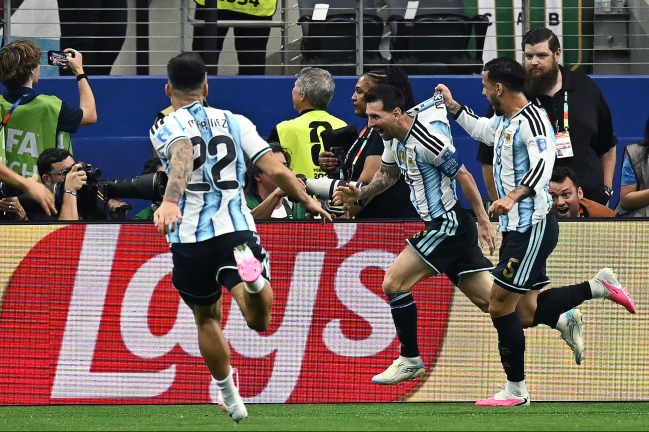 El astro argentino logró una gran marca a dos días de su cumpleaños 39.