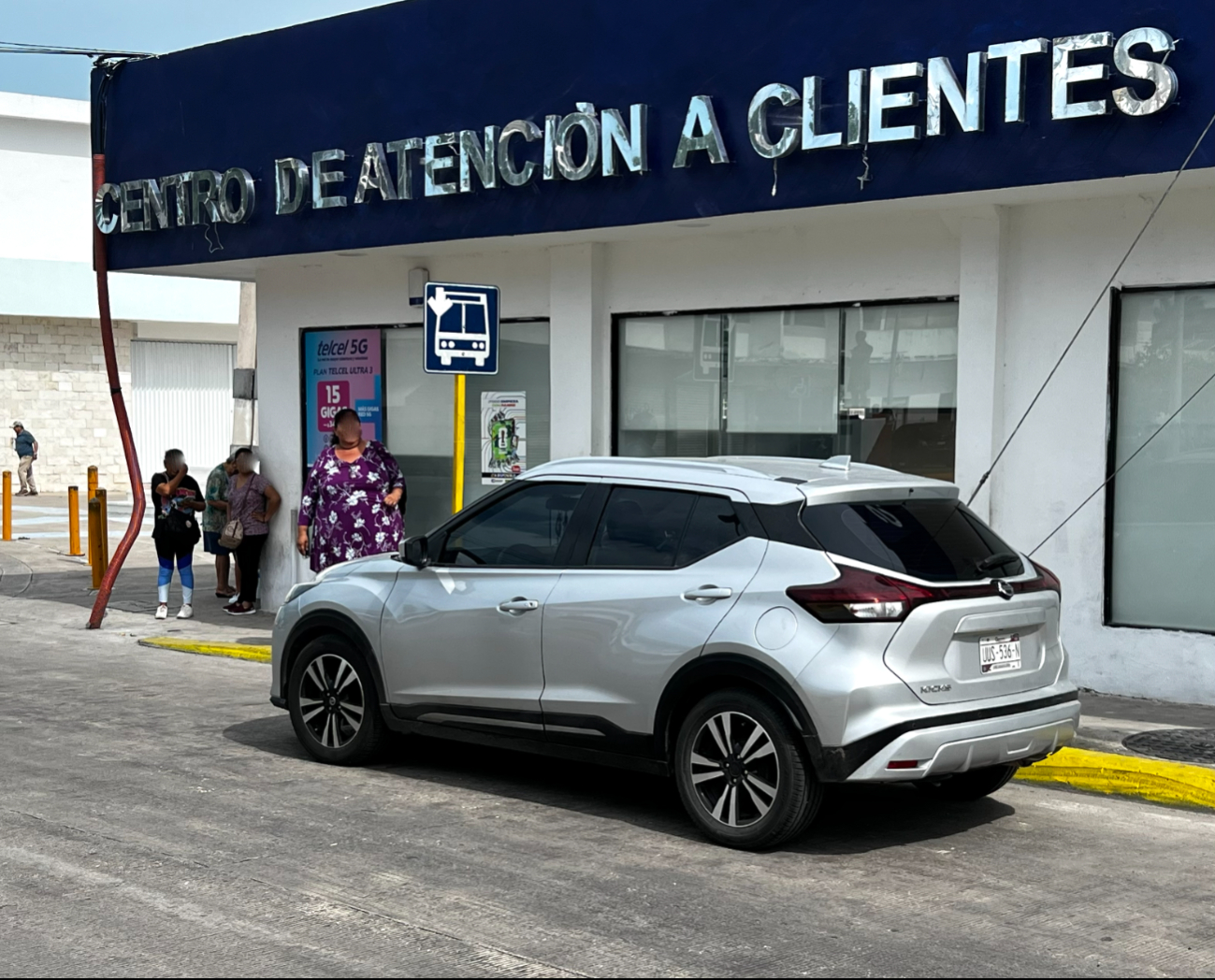 Tránsito de Quintana Roo aplicará multas a quienes se estacionen en los paraderos del Imoveqroo en Chetumal.