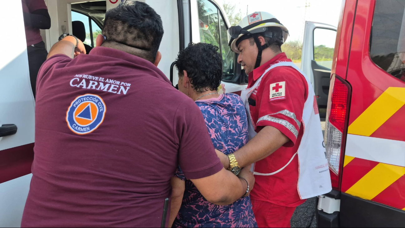 Seis afectados fueron trasladados a hospitales y nueve recibieron atención en el lugar.