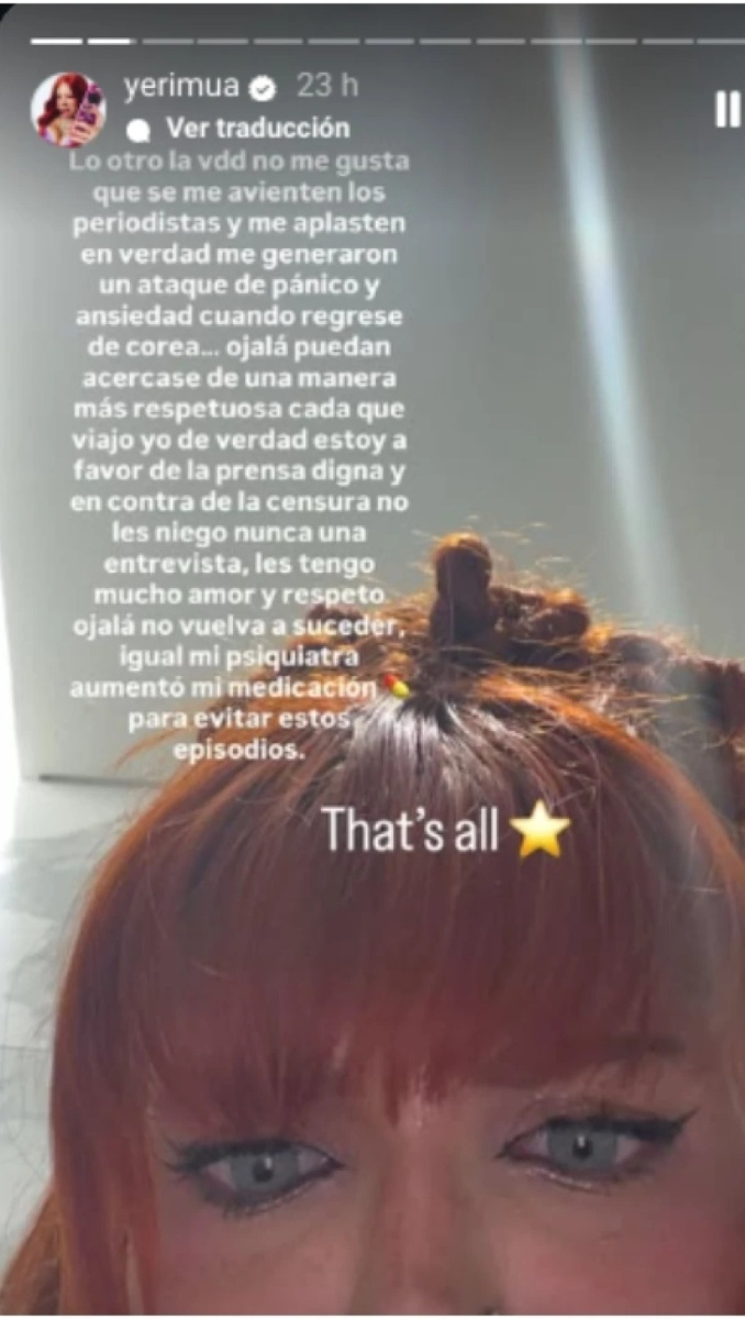 Yeri Mua explica porque lloró en el AICM.