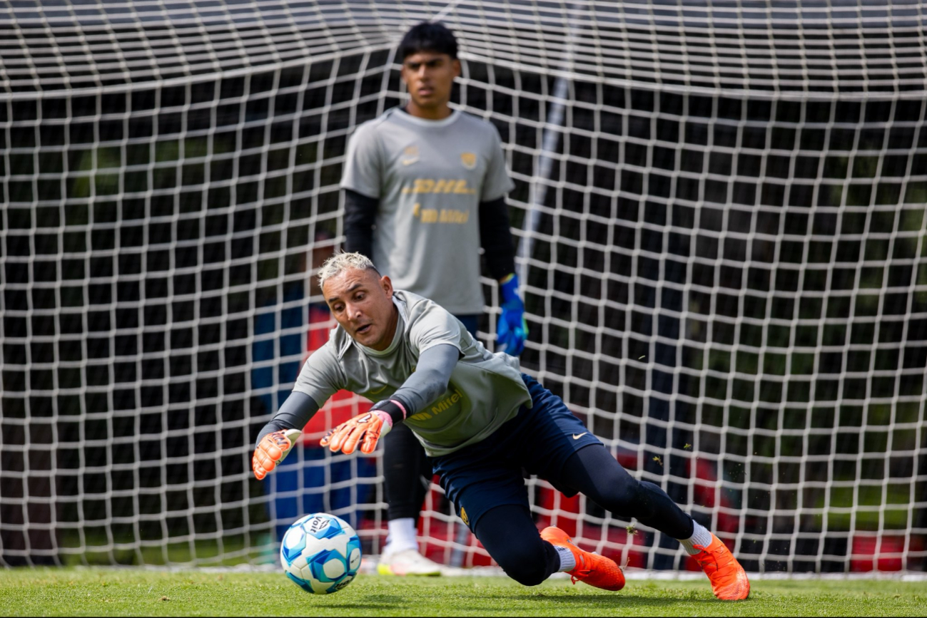 El arquero está nominado al Balón de Oro