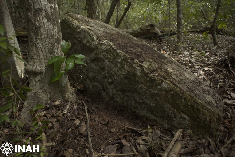 Miles de estructuras mayas continúan ocultas bajo la selva y permanecen fuera del alcance de los visitantes.