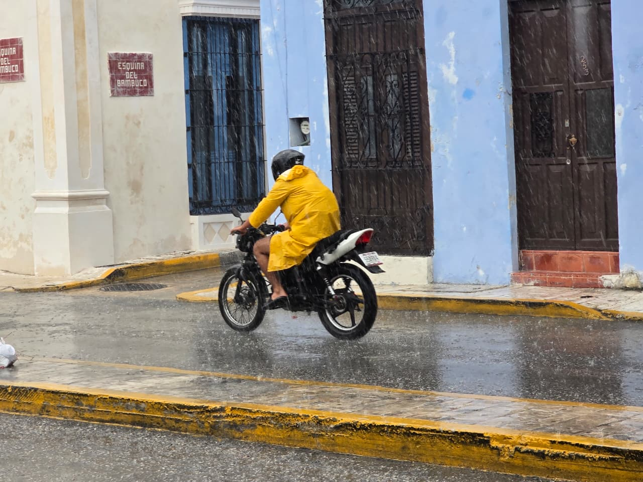 Se reportaron encharcamientos temporales en algunas vialidades.