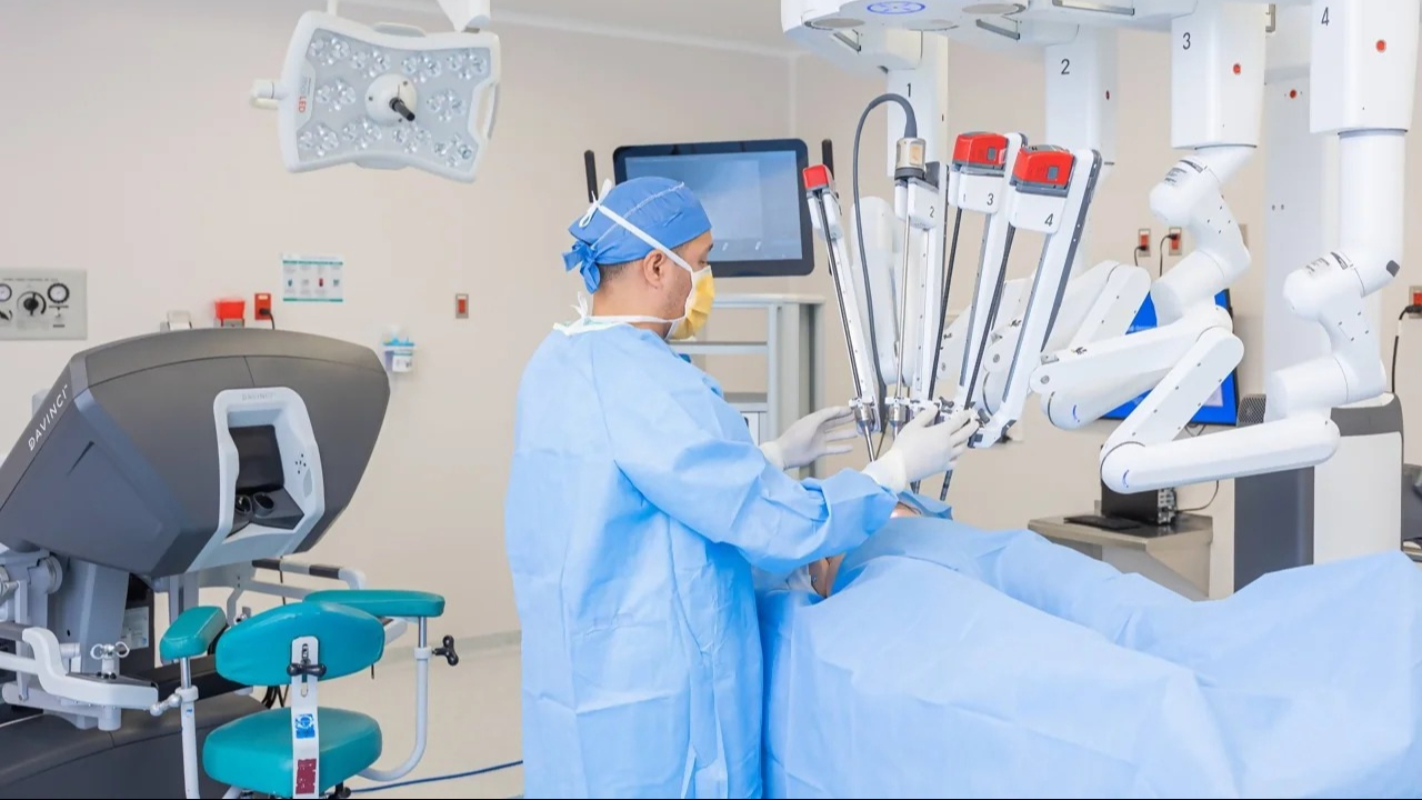 La próxima semana realizarán con esta tecnología una cirugía gastrointestinal en el nuevo hospital