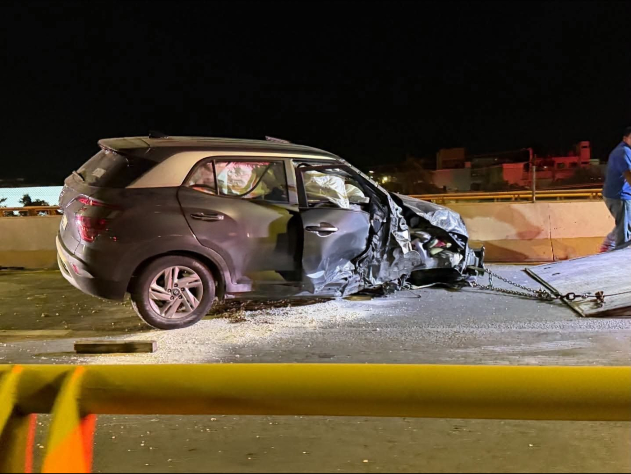 Las personas que viajaban en el coche no requirieron traslado al hospital