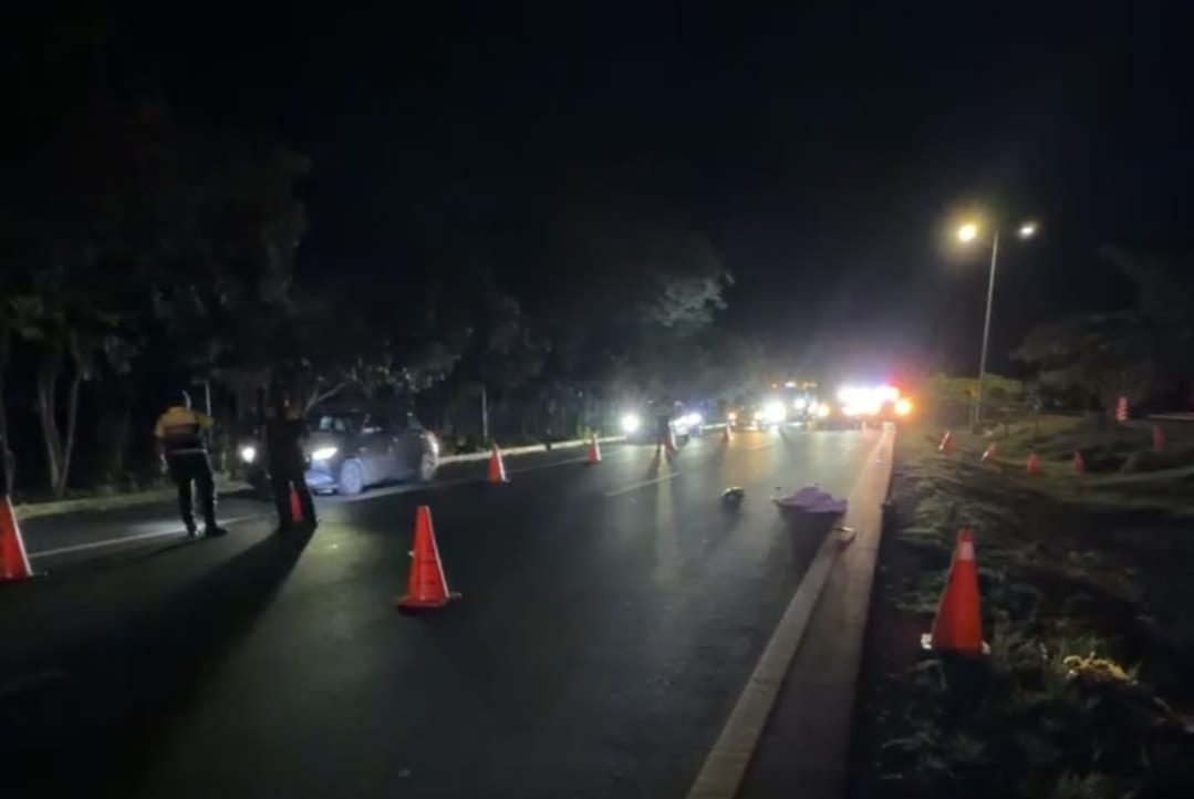 El lamentable hecho provocó caos vial en la transitada vía.