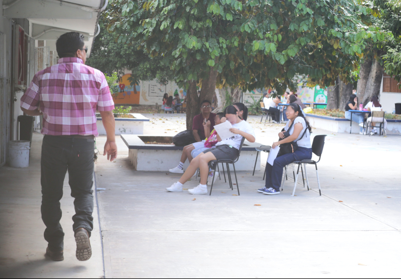 Profesores advierten un debilitamiento de la autoridad docente por sobreprotección de padres y trabas disciplinarias.