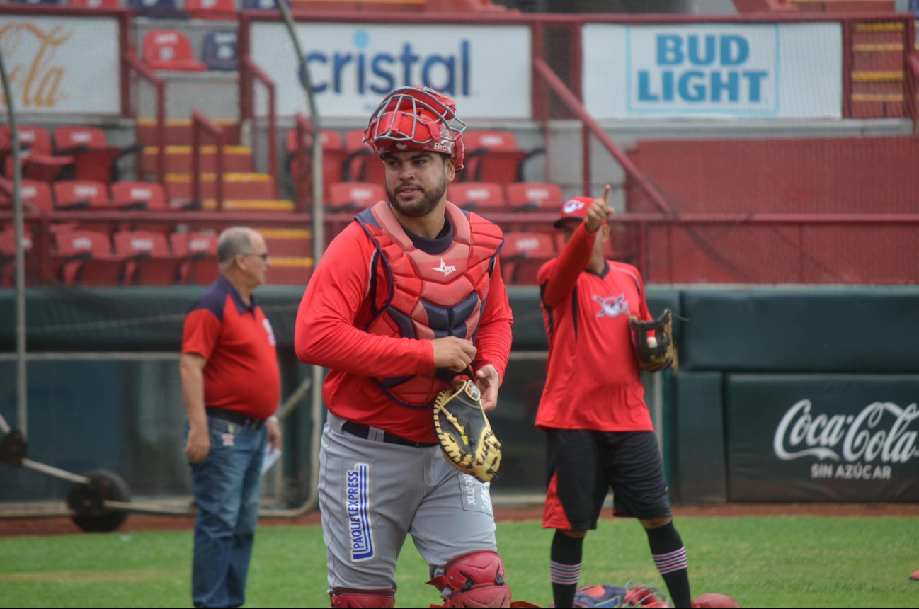 Piratas de Campeche anuncia el regreso del catcher Fernando Flores para la recta final